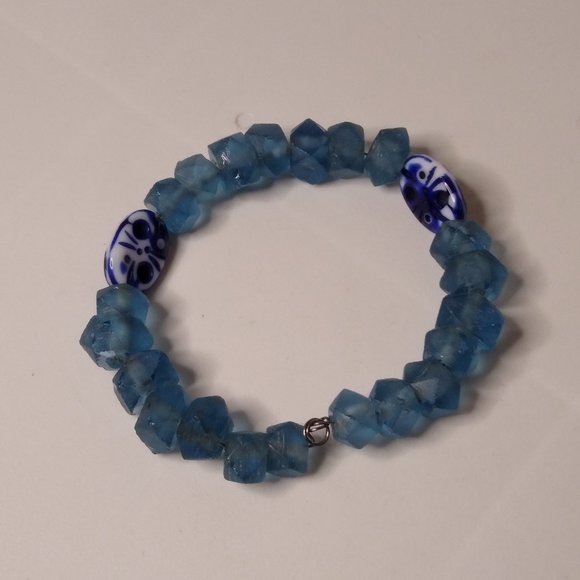 Vintage Glass And Ceramic Blue Bead Bracelet - Picture 1 of 13